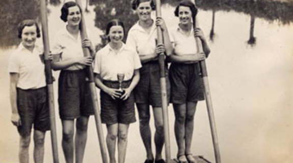 Bath Ladies Rowing Club at Bewdley 1934